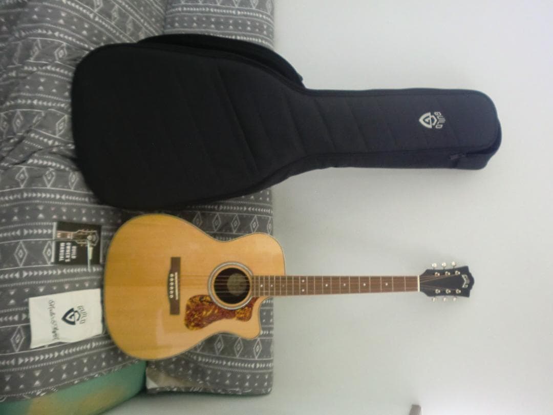 GUILD / OM-250CE RESERVE Natural 美品