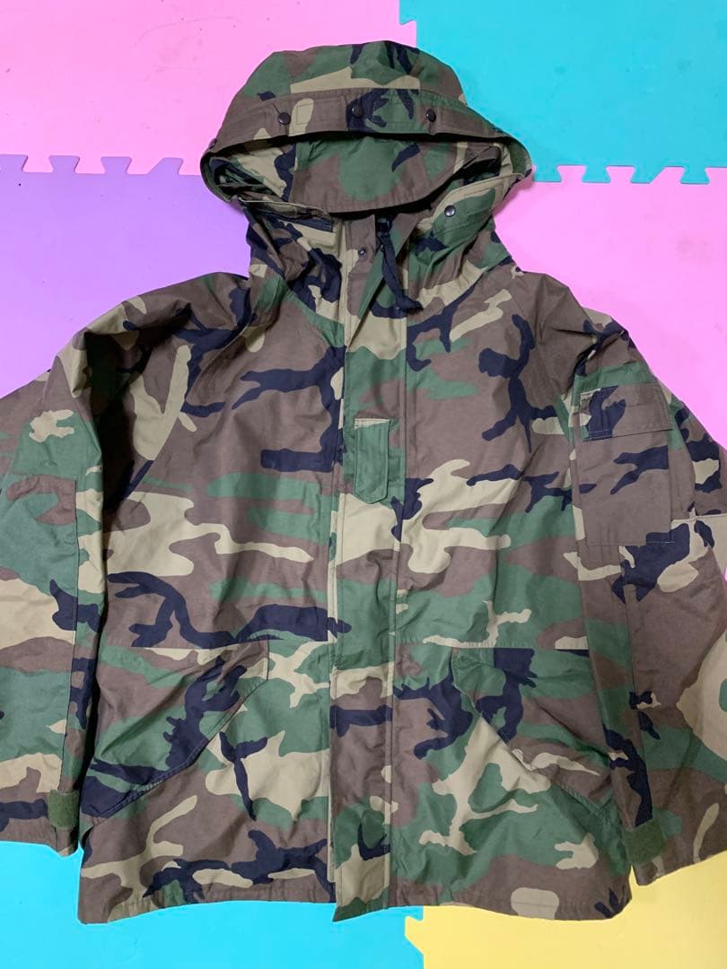 は*け様 ECWCS ゴアテックス ウッドランドカモsize L-R 00's US.ARMY ECWCS ウッドランドカモ柄 GORE-TEX PARKA 