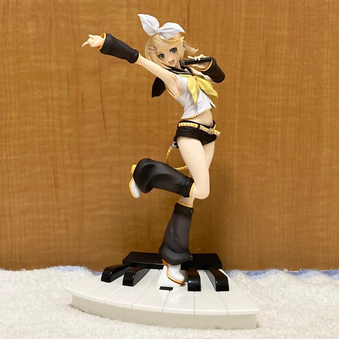 鏡音リン Tony Ver. 1/7スケール フィギュア 初音ミク