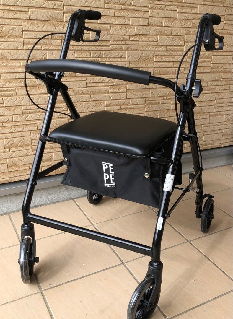 PEPE シルバーカー 歩行器 美品 未使用？