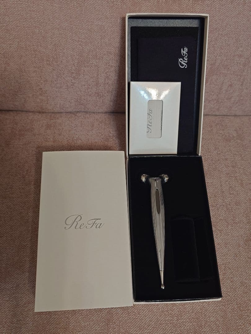 新品 ReFa S CARAT RAY リファ エス カラット レイ シルバー リファエスカラットレイ（ポイントケアローラー） | 美容機器 | ReFa