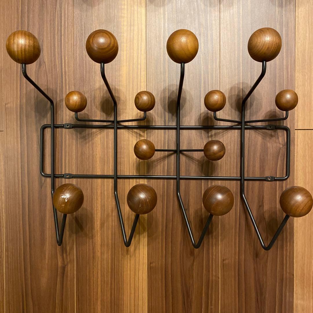 MOW様　イームズ　ハングイットオール　ウォールナットブラックフレーム 楽天市場】【セール20%OFF】 ハーマンミラー イームズ ハングイット