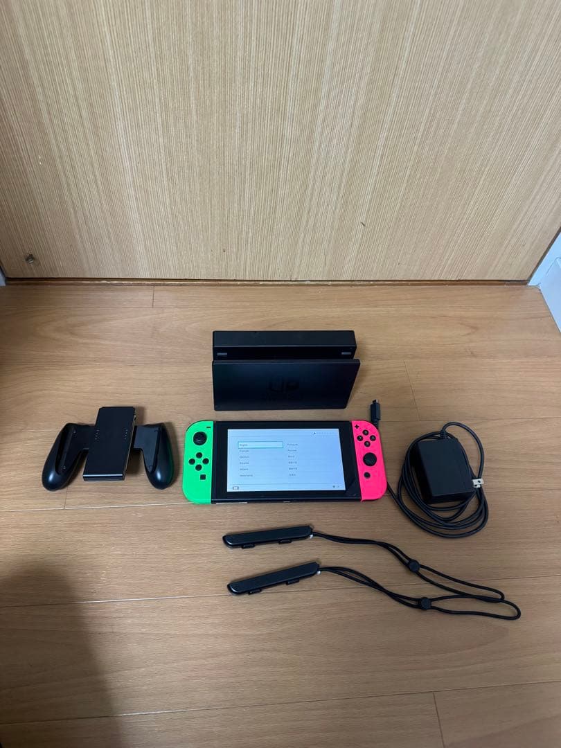 任天堂　Nintendo Switch スイッチ HAC-001