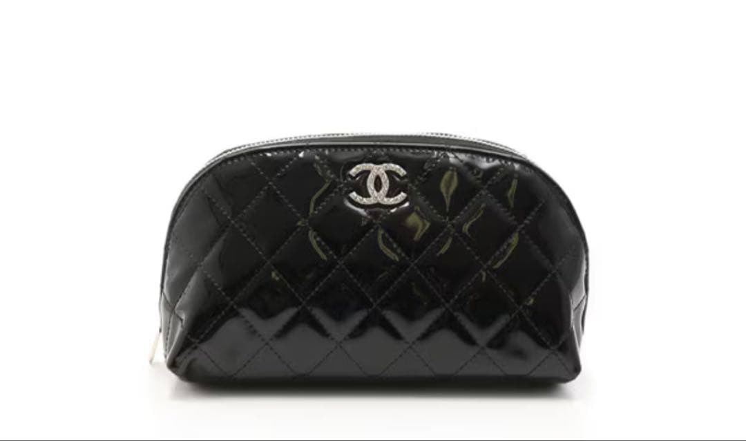 ■シャネル■ 化粧ポーチ エナメル マトラッセ ブラック シルバー金具 □シャネル□ 化粧ポーチ エナメル マトラッセ ブラック シルバー金具