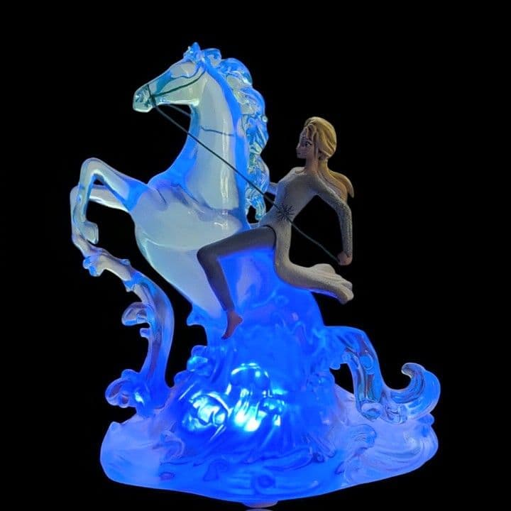 日本未発売 エルサ 水ノック フィギュア ディズニーショーケース 完売品