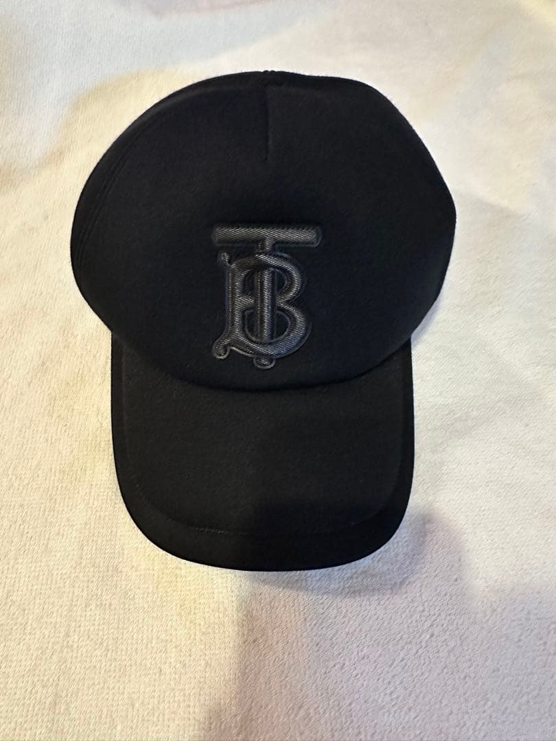 【美品】Burberry コットンTBロゴキャップ