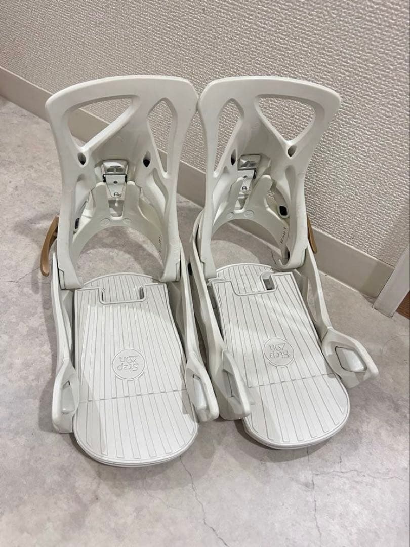 スノーボードビンディング Stepon