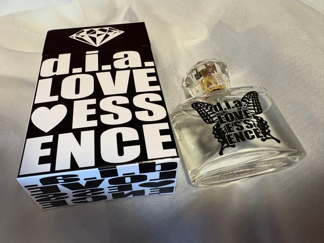 d.i.a. LOVE ESSENCE 女性用香水
