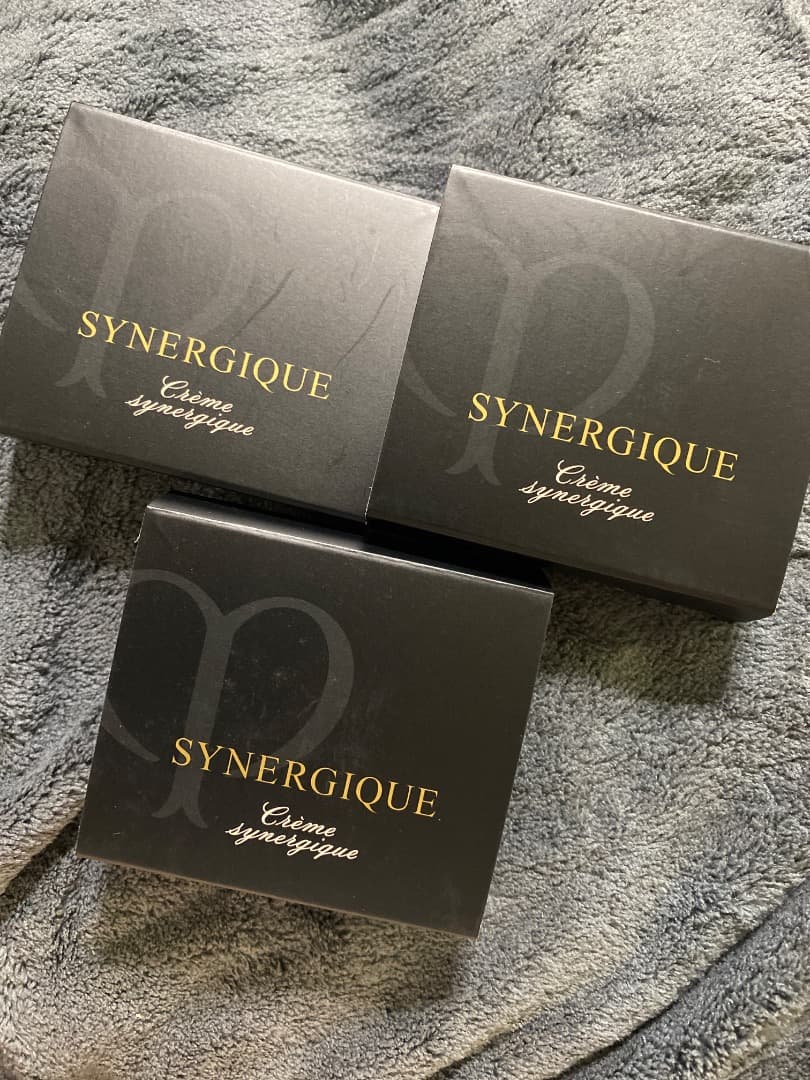 H-39/新品未使用 クレドポーボーテ クレームシネルジック