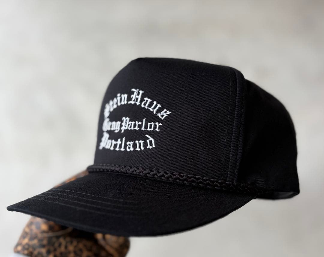 tattoo studio yamada fartcoトラッカーキャップ - メルカリ