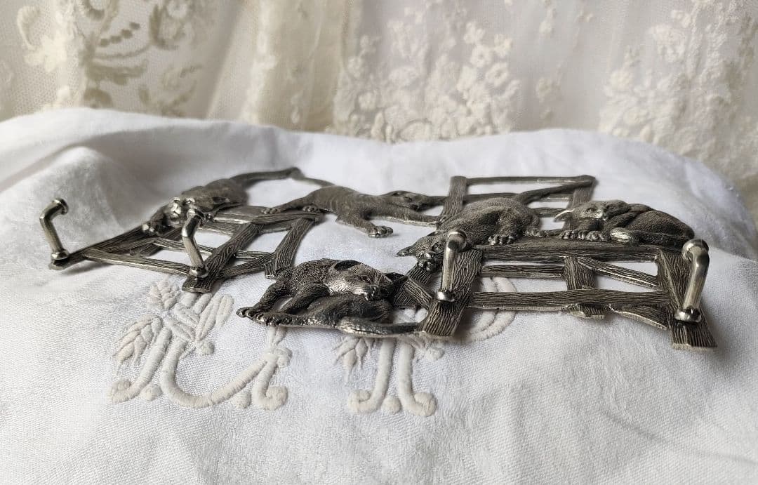 希少 フランスヴィンテージ 猫ちゃんフック ピューター アンティーク