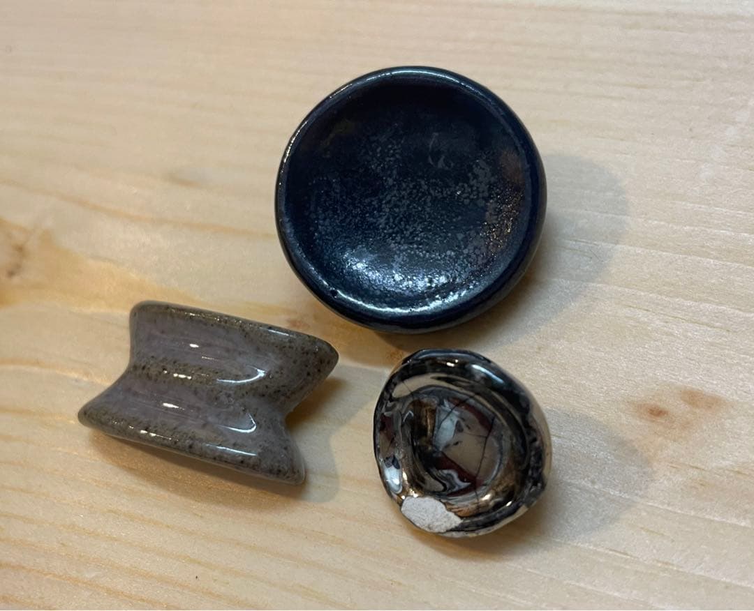 3個セット◇ ルーシーリー 陶製ボタン 国立工芸館 ビミニボタン - メルカリ