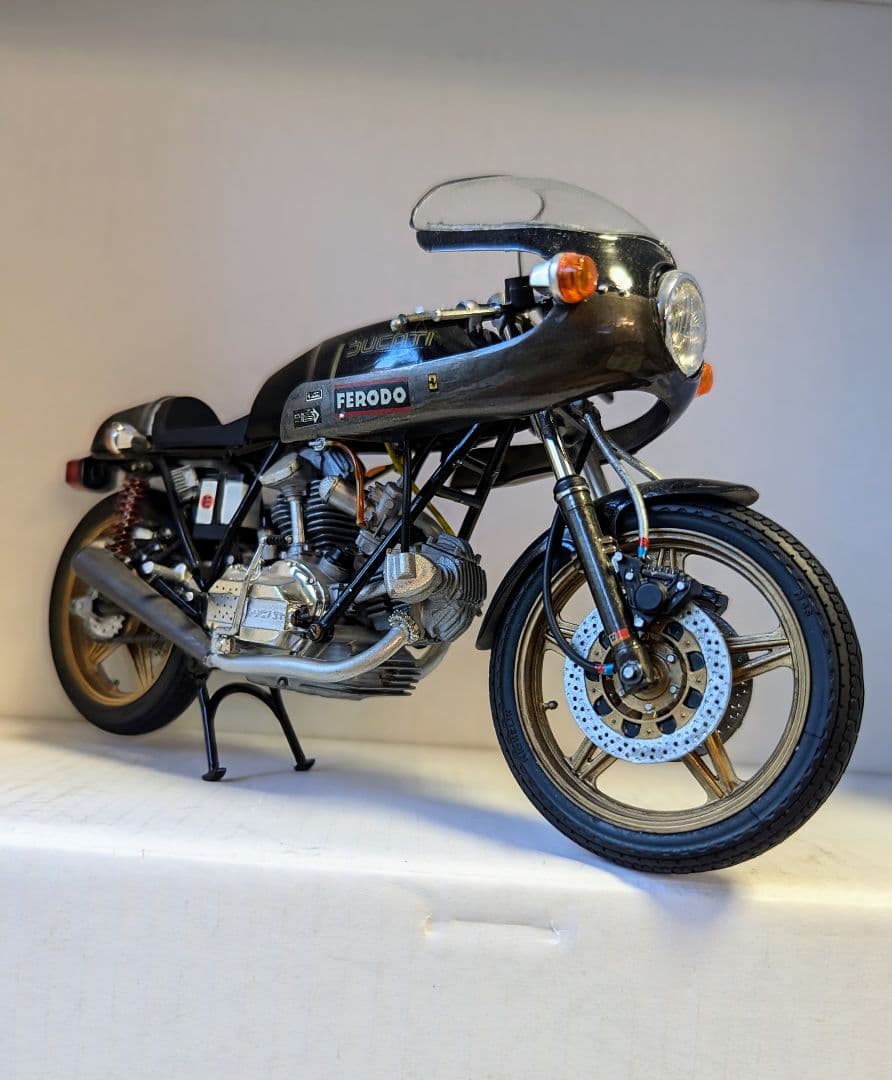 タミヤ バイクプラモデル DUCATI 900SS改 1/12 完成品 - メルカリ