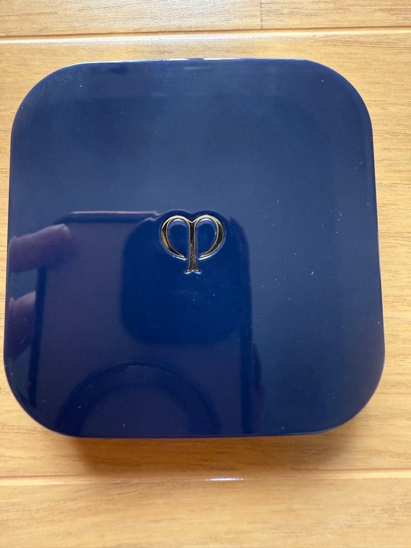 クレドポーボーテ　プードルコンパクトエサンシエルn フェイスパウダー