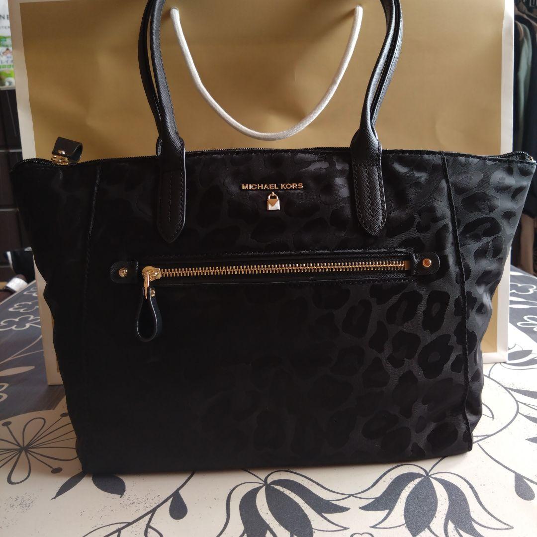 新品未使用 MICHAEL KORS バッグ