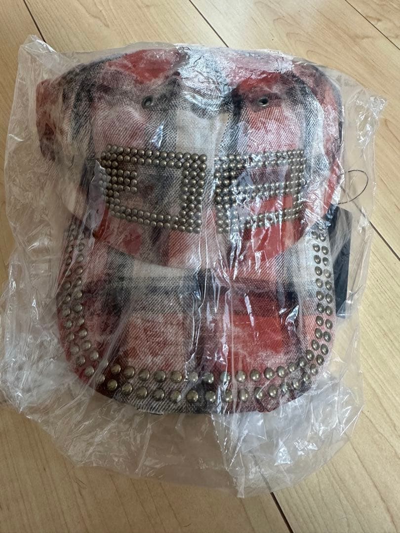 BEEDEN studs damage CAPチェック