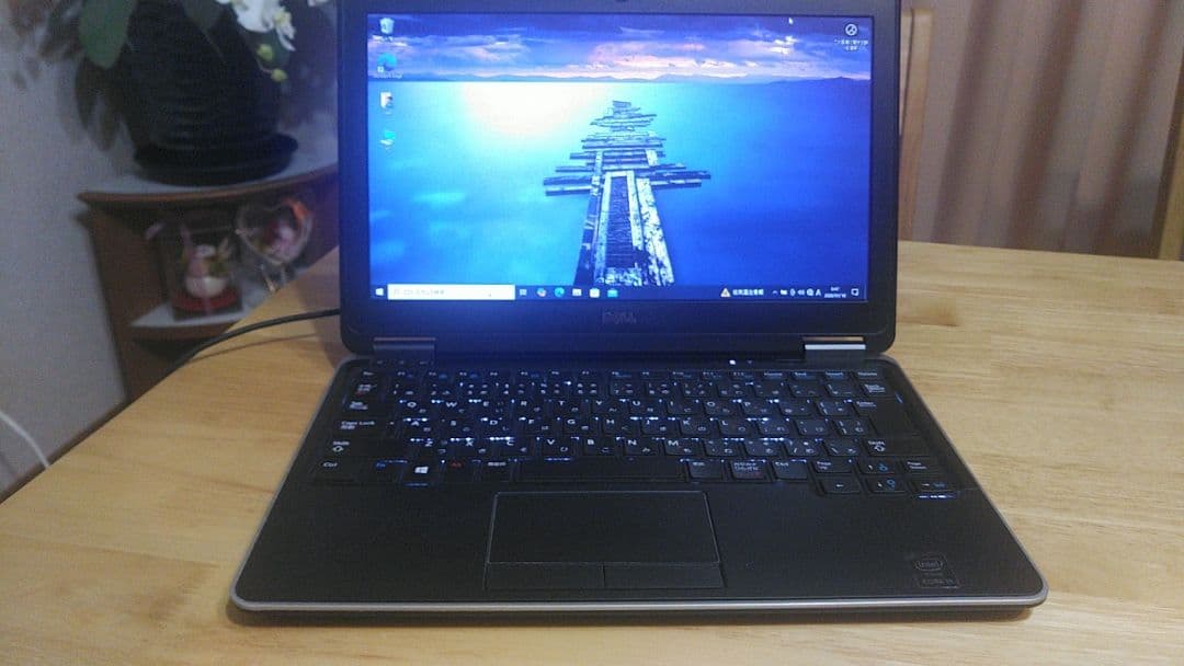 Windowsノート本体 DELL E7240 i5-4210U / 16GB / SSD256GB