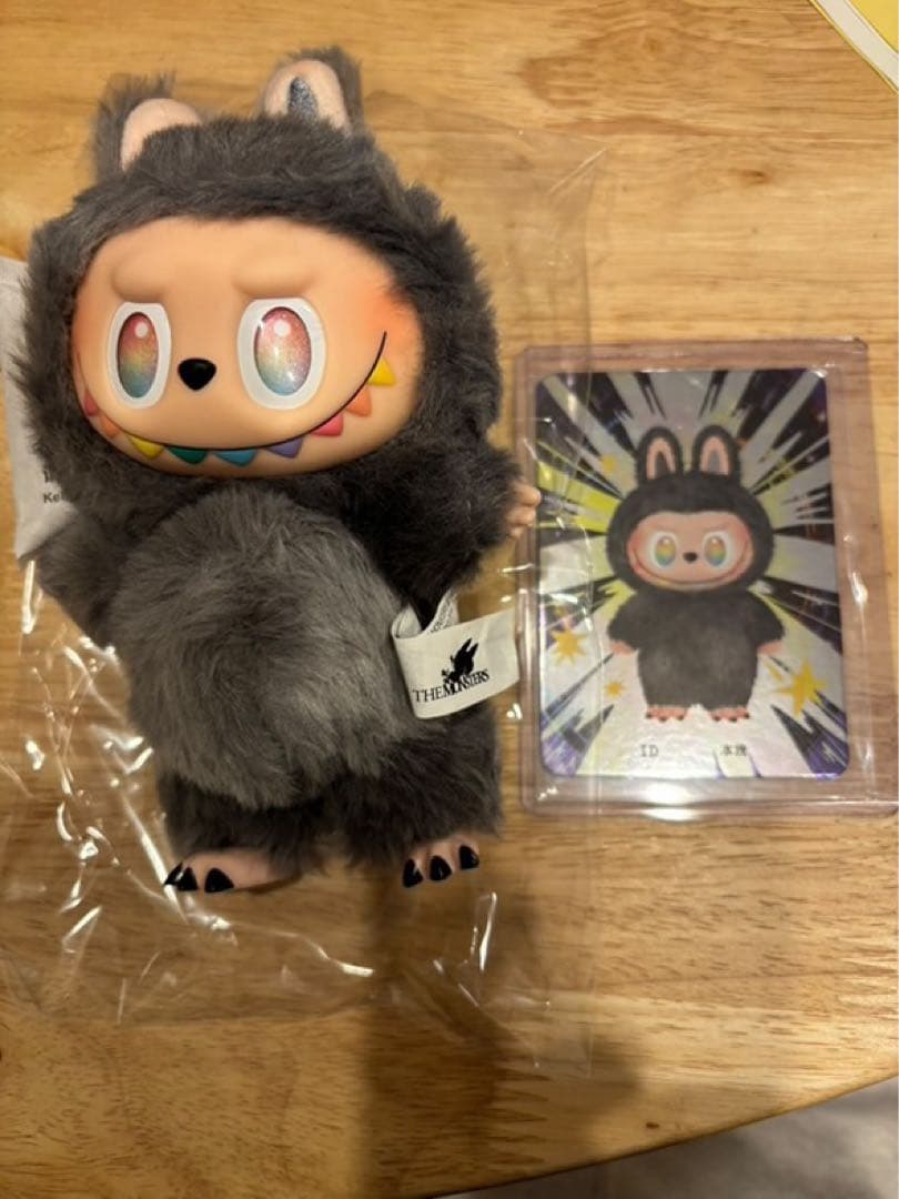 R*e様 エナジーラブブ Labubu エナジー シークレット 黒 翌日発送