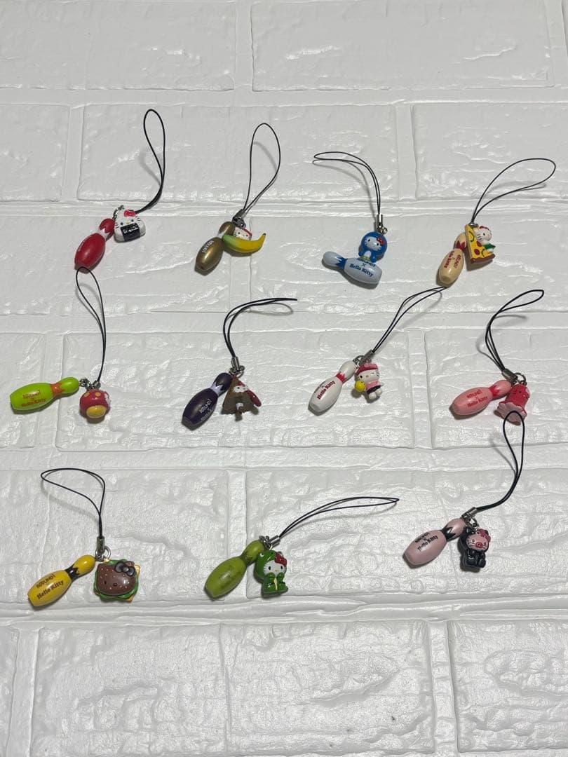 最終値下げキャラクター ストラップ 11個セットラウンドワン×ハローキティ