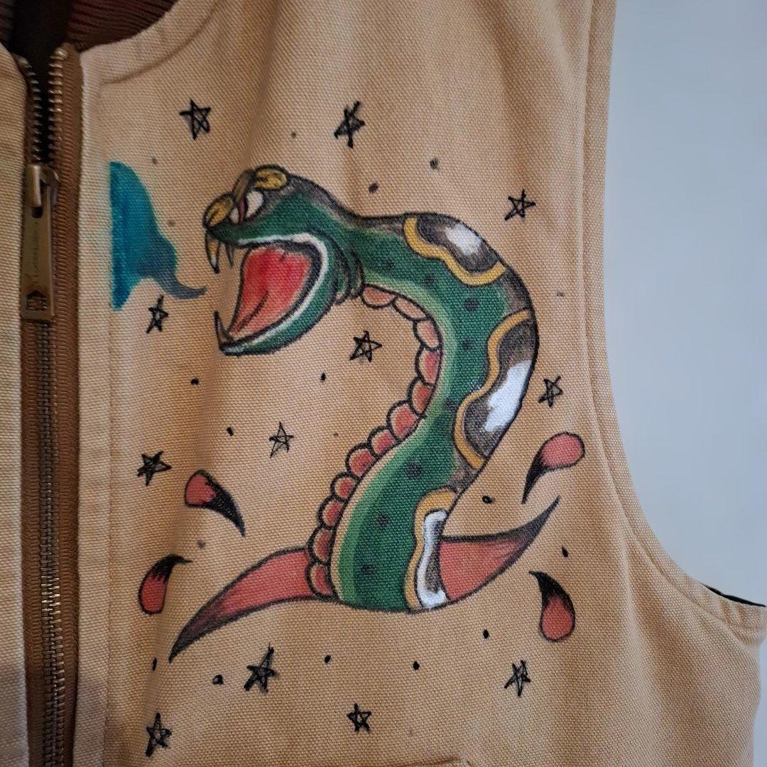 1*6様 カーハート タトゥー風 落書き ダック地ベスト M - メルカリ