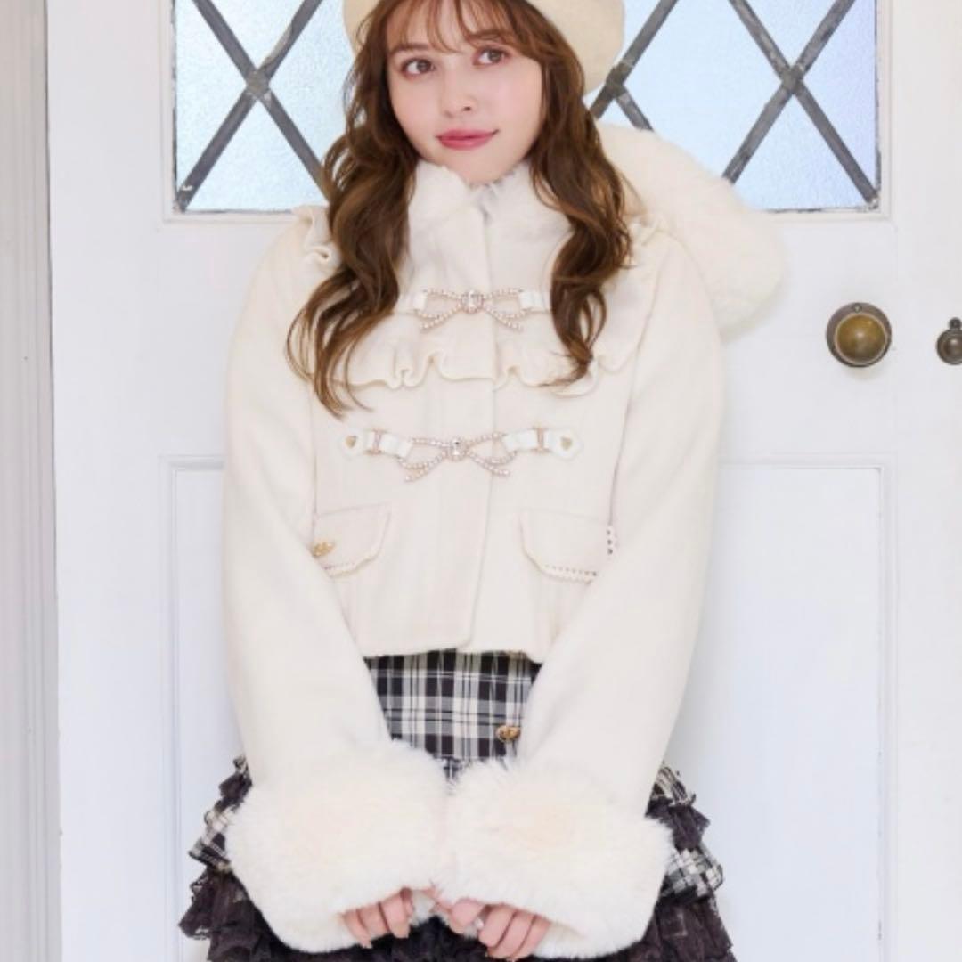 LIZLISA ビジューリボンショートフードコート 白