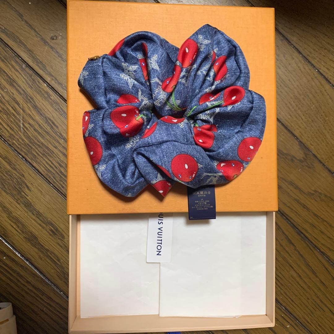 ルイ・ヴィトン シュシュ デニムブルー　新品未使用タグ付き　チェリー　村上隆