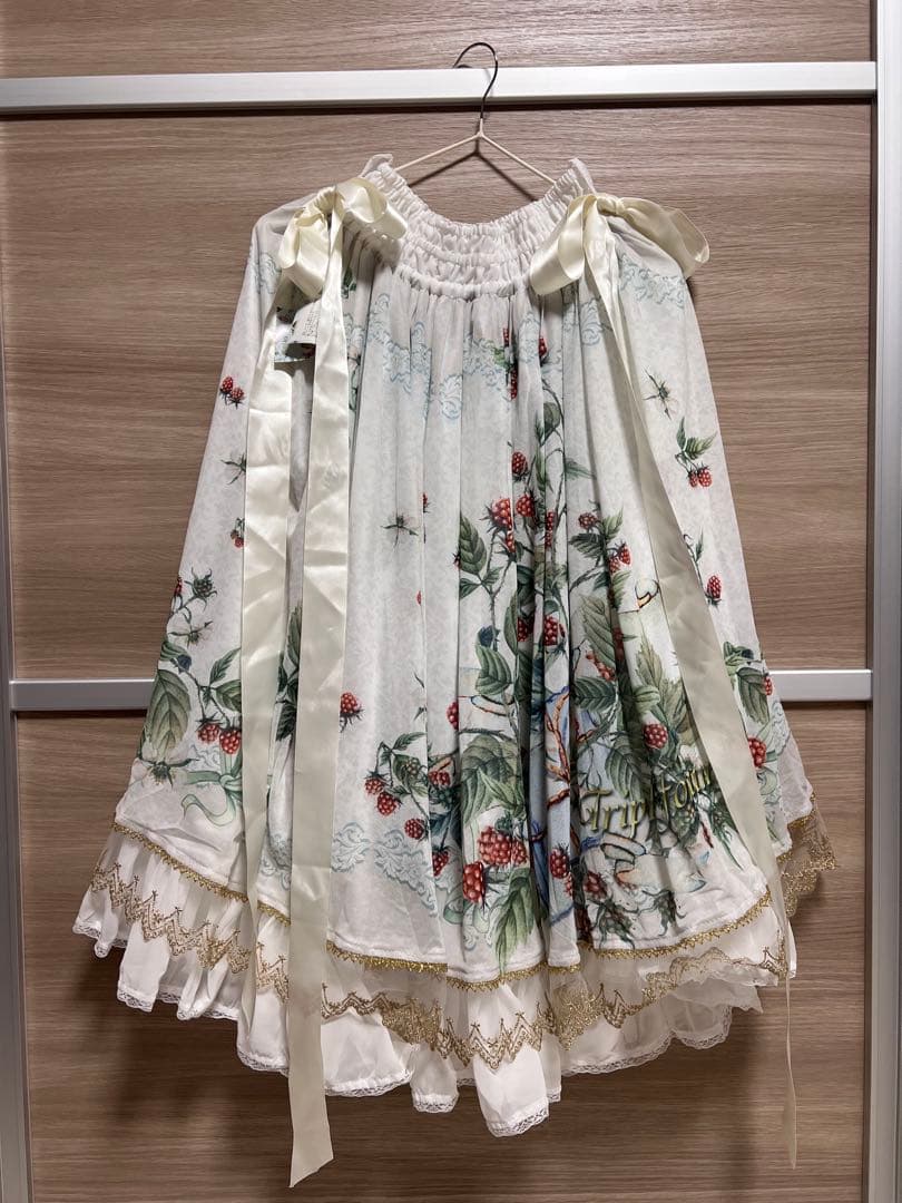 Triple*fortune 野苺のスカート