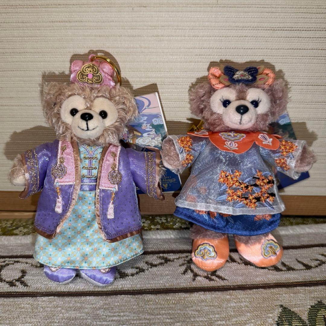 上海ディズニー ダッフィー シェリーメイ ぬいぐるみキーチェーン 2点