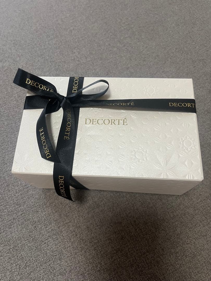 新品ギフト包装付き　コスメデコルテ　リポソーム　アドバンストリペアクリーム