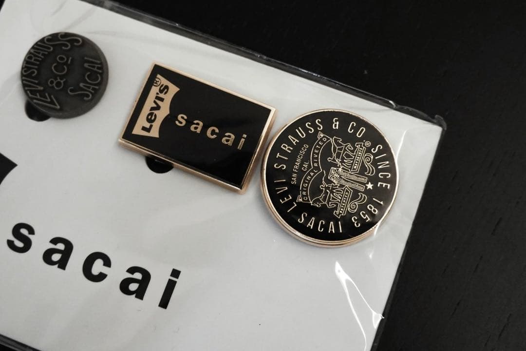 Levi’s sacai ピンズ 3種Set ゴールド リーバイス サカイ