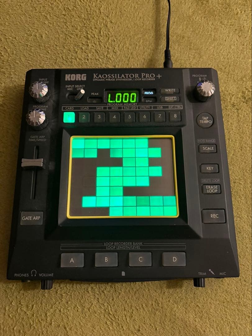 KORG KAOSSILATOR PRO+ 本体とACアダプター