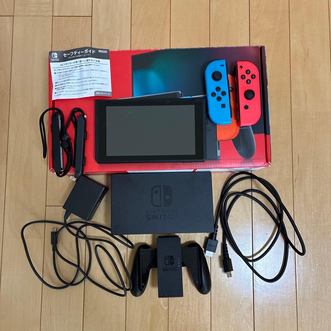 Nintendo Switch 本体 青と赤 ジョイコン