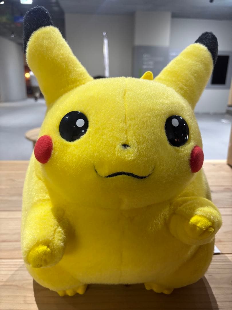 極美品TOMY 初期 ピカチュウ ぬいぐるみ 等身大 ポケモン 初代 1／1 ポケモン ピカチュウ ぬいぐるみ 初期 TOMY タカラトミー 1/1 等身大
