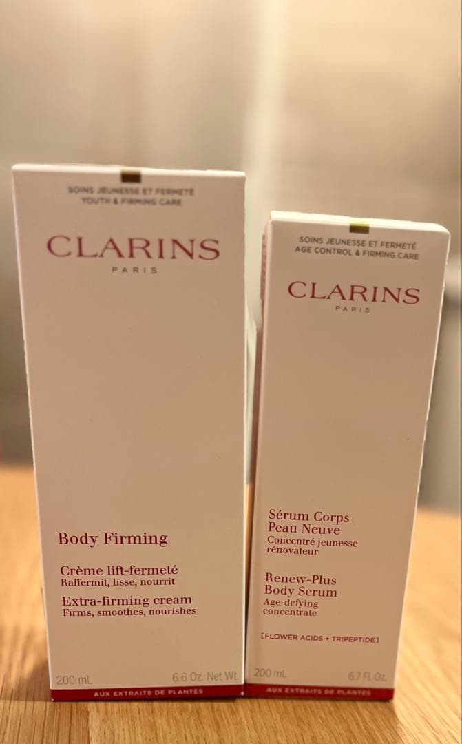 【新品未開封】クラランス ボディケア2点豪華セット（ギフトラッピング付き）