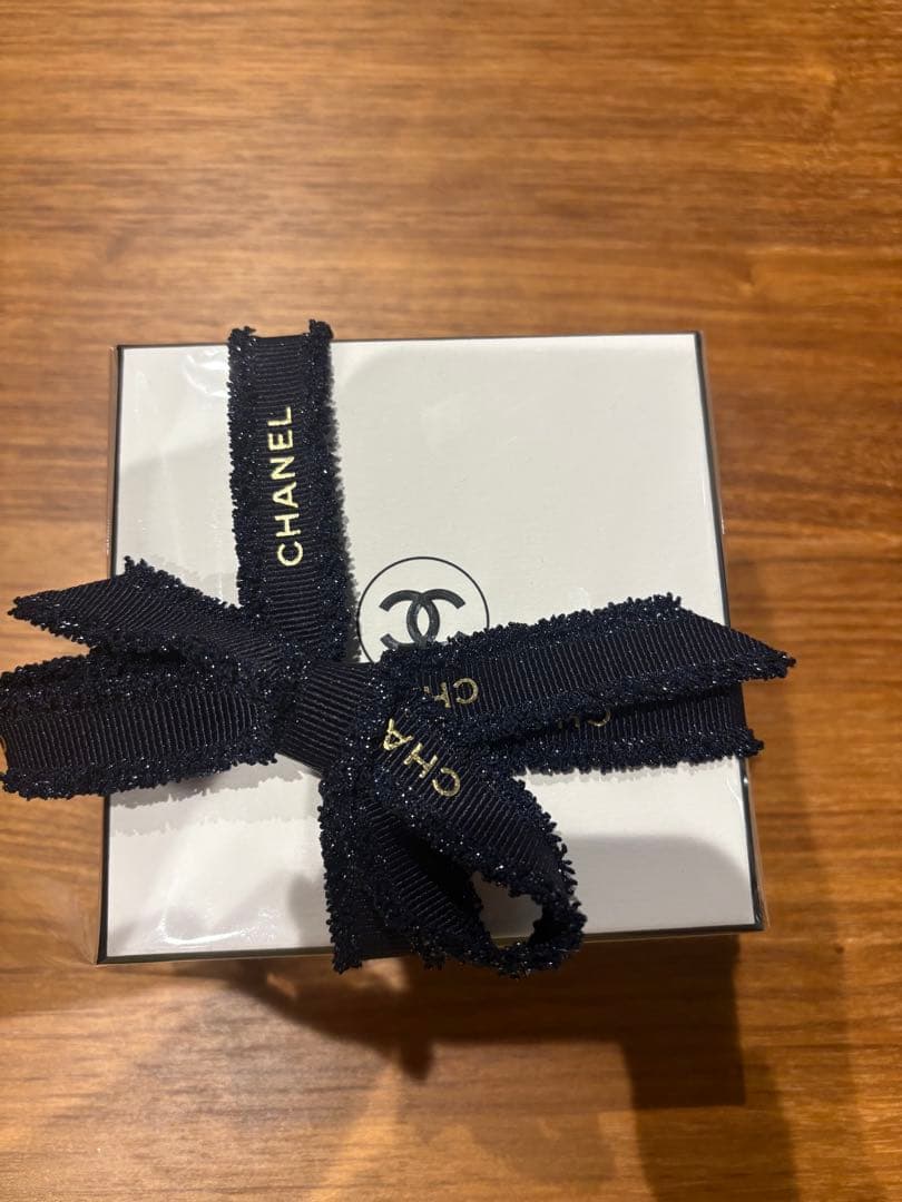 レ ゼクスクルジフ ドゥ シャネル フレッシュ ボディクリーム