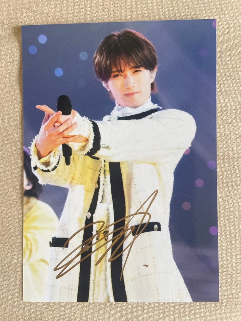 M!LK 山中柔太朗 サイン入り生写真 - メルカリ