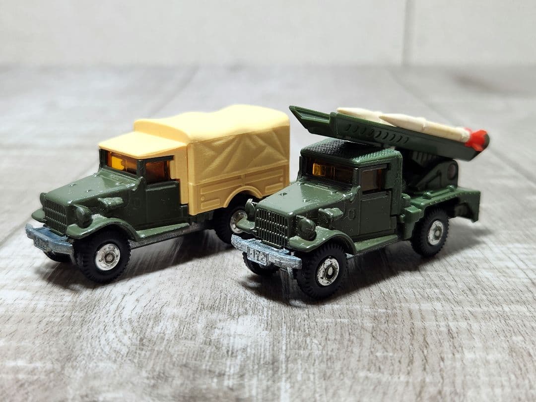 トミカ No.67 トヨタ 自衛隊 ロケット車 トラック HQ15V 日本製