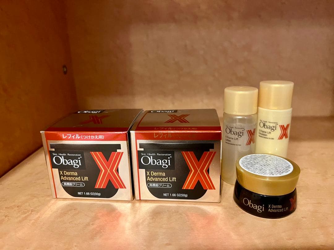 オバジX ダーマアドバンスドリフト　つけかえ用レフィル　50g 2個 と、おまけ