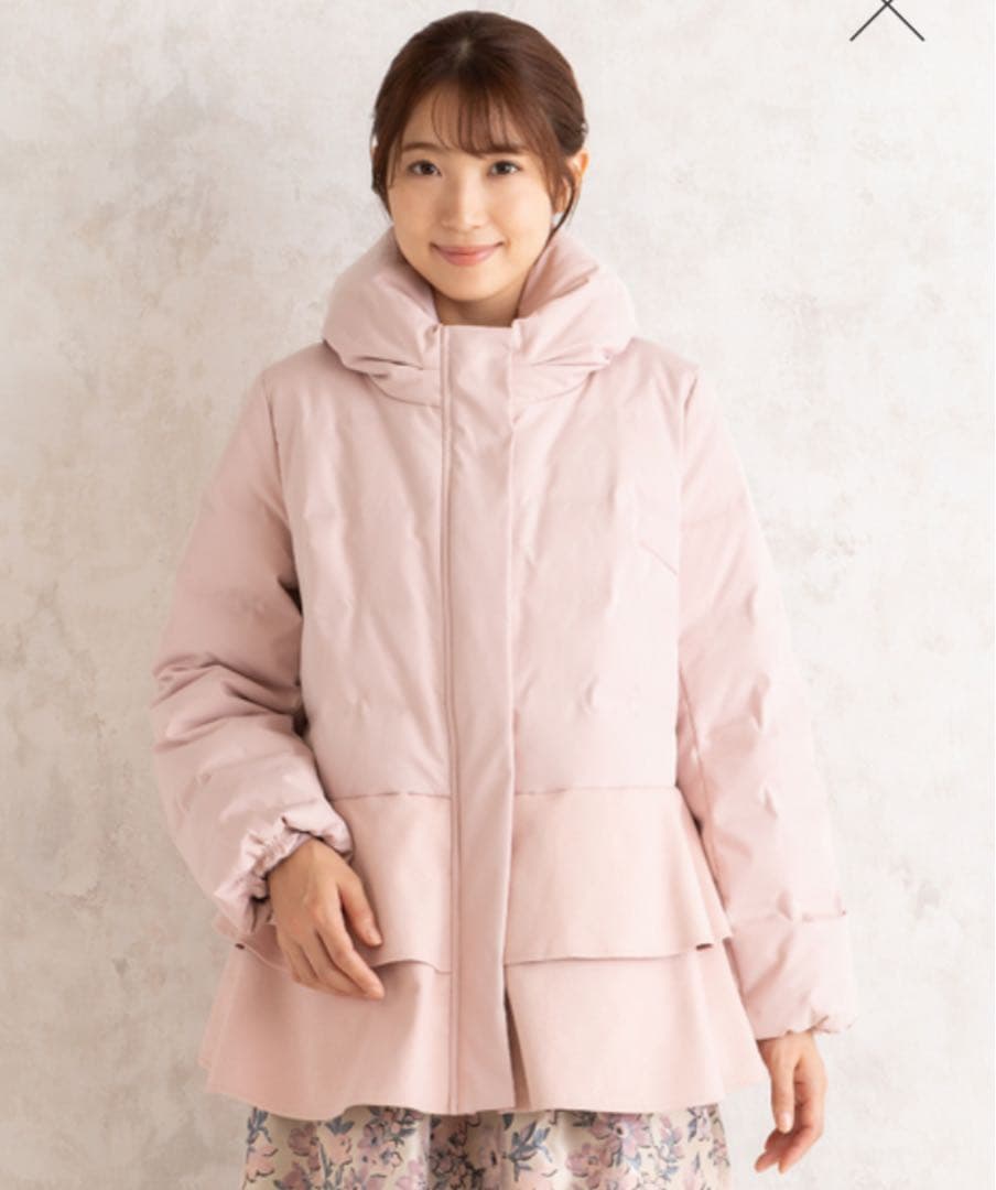 【新品タグ付き】ローズティアラ　リボン襟ダウンコート　ピンク
