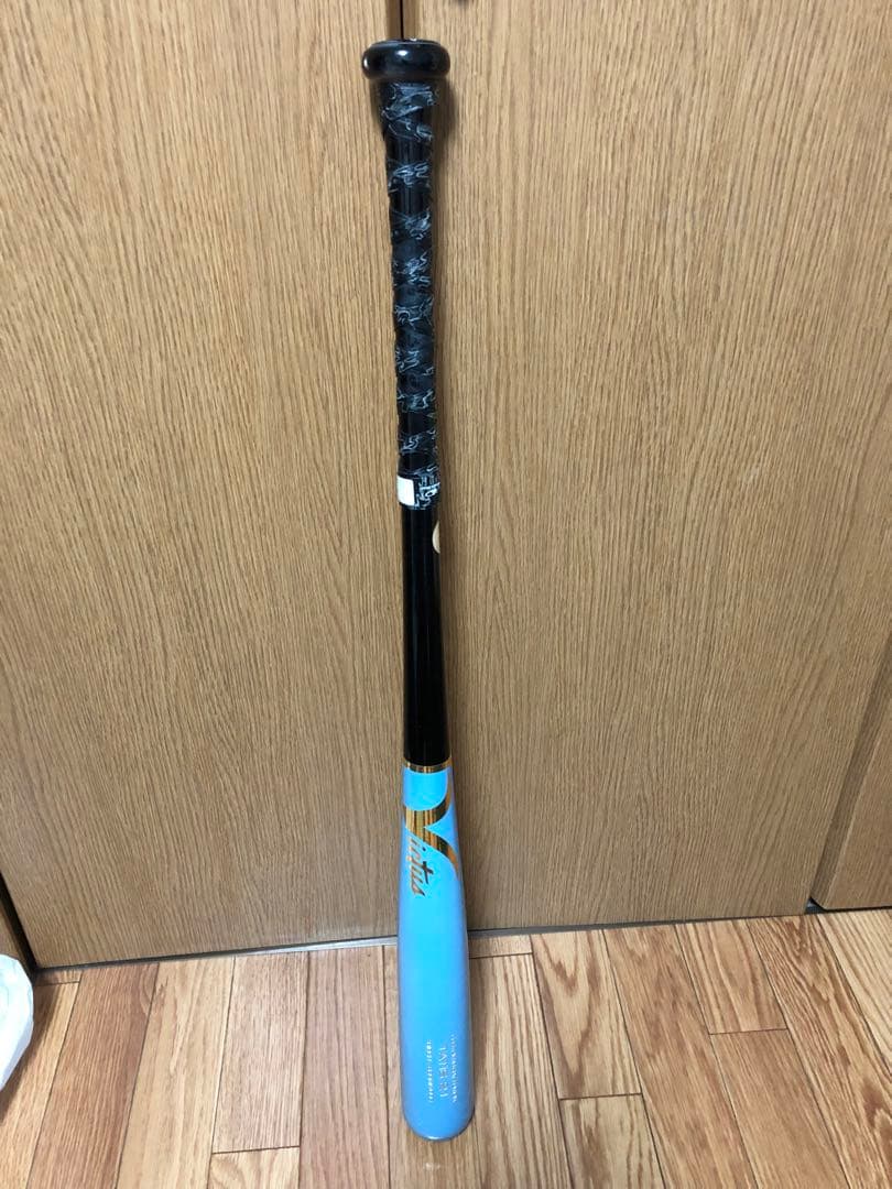 出品最終日売り切りセール　ビクタス軟式木製バット　タティスjrモデル