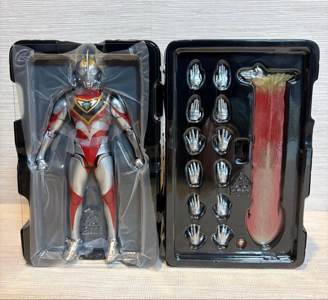 S.H.Figuarts 真骨彫 ウルトラマンガイア　V2