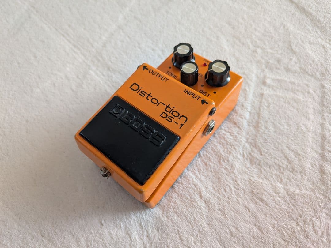 ☆BOSS DS-1 最初期 8400 1978年製 銀ネジ スケルトン☆