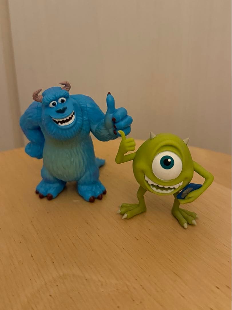 モンスターズインク サリー マイク フィギュア - メルカリ