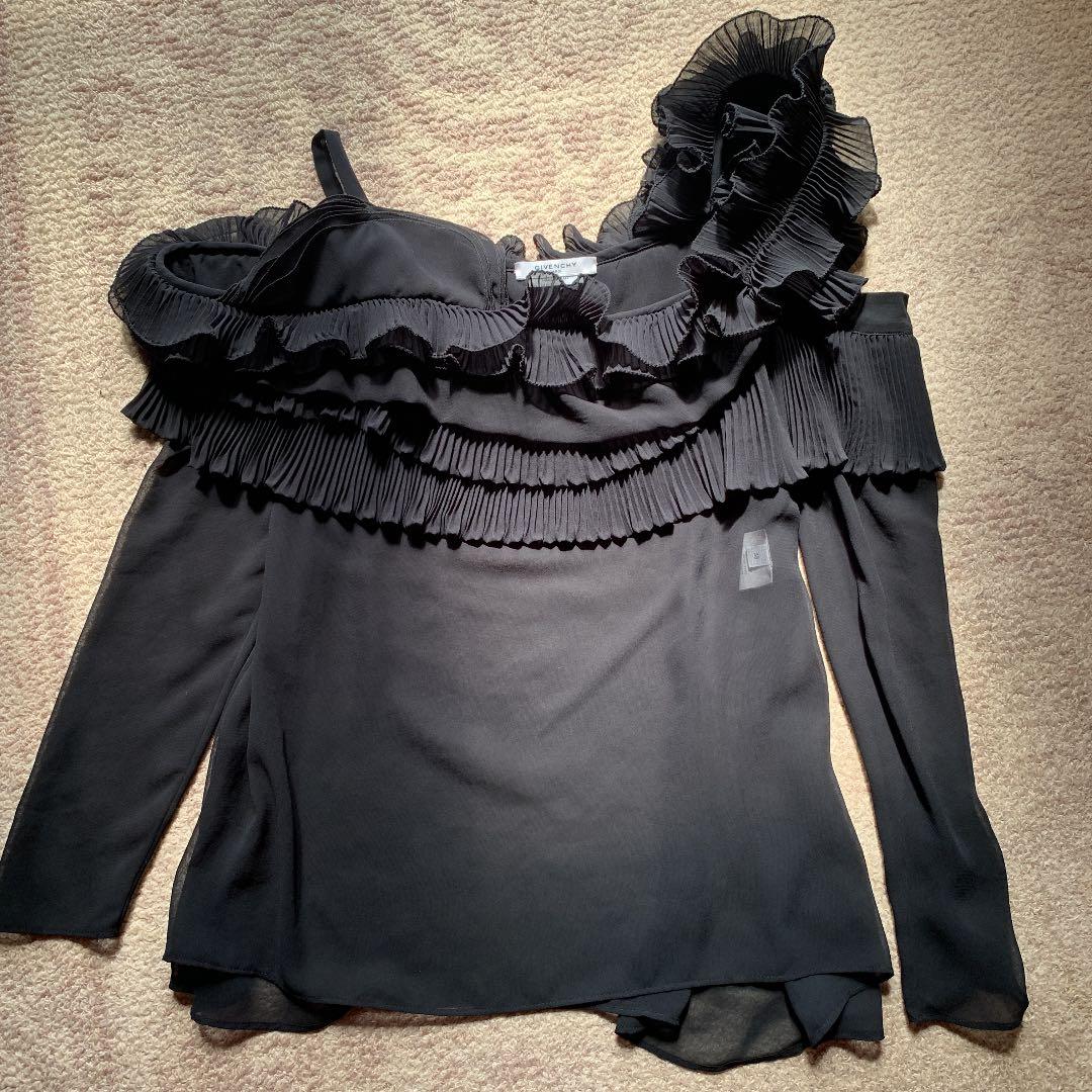 ジバンシーフリルフリルブラウス