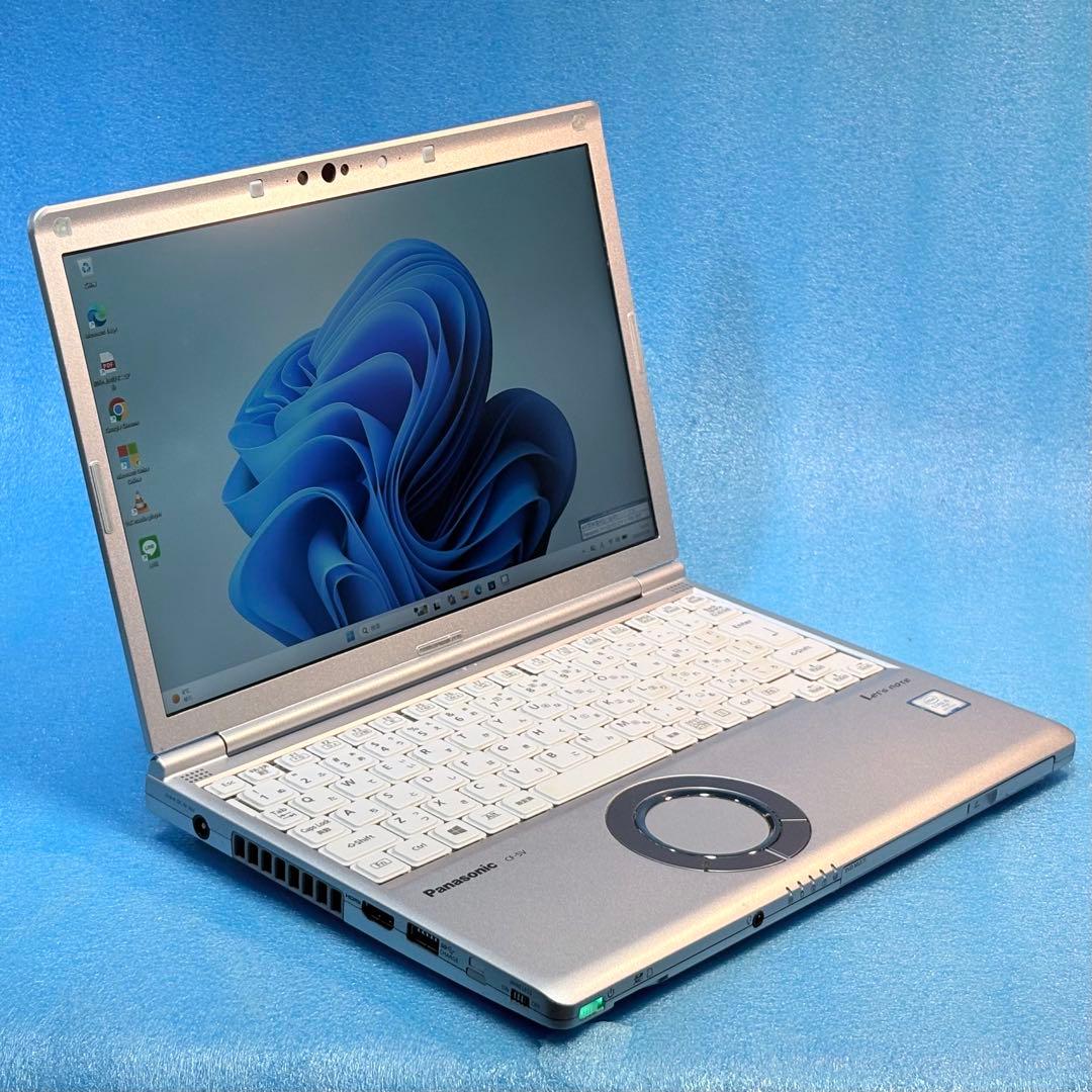 【軽量987g】Windows11ノートパソコン。DVDドライブ付レッツノート