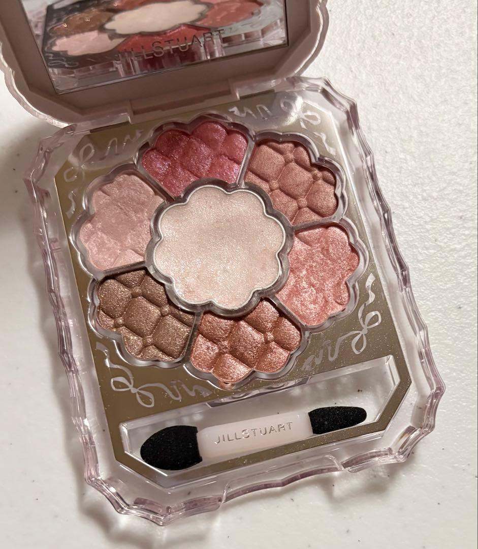 ジルスチュアート クリスマスコフレ リボンファッションショー アイ