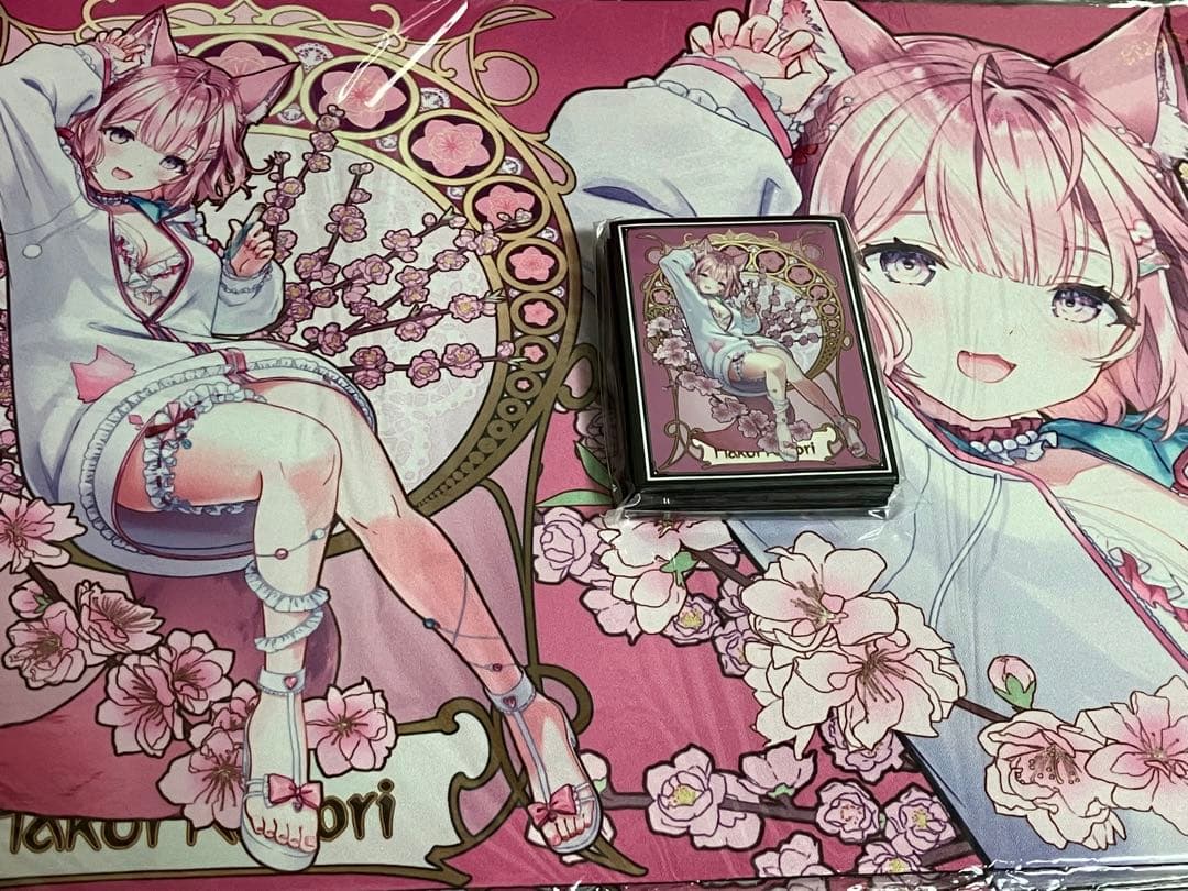 混沌の女神様　ホロライブ　スリーブ　プレイマット　ミュシャ風　こより 混沌の女神様 ホロライブ スリーブ ミュシャ風 響咲リオナ - メルカリ