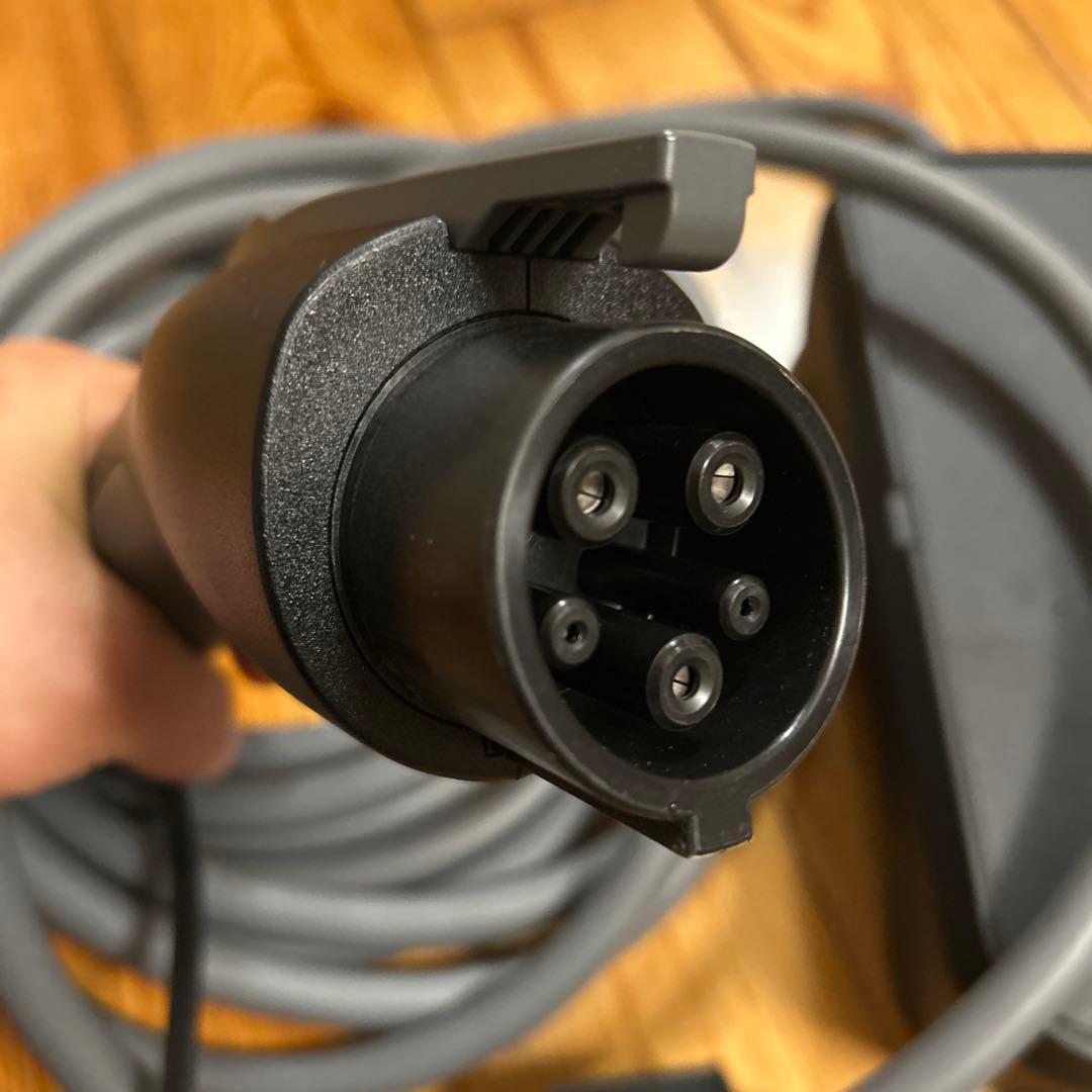 BMW純正フレキシブルチャージャーMode 2 充電ケーブル - メルカリ