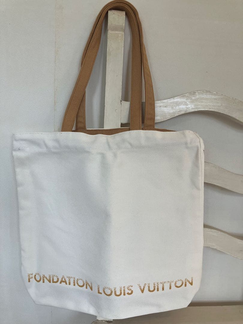 LOUIS VUITTON FONDATION トートバッグ　限定バック