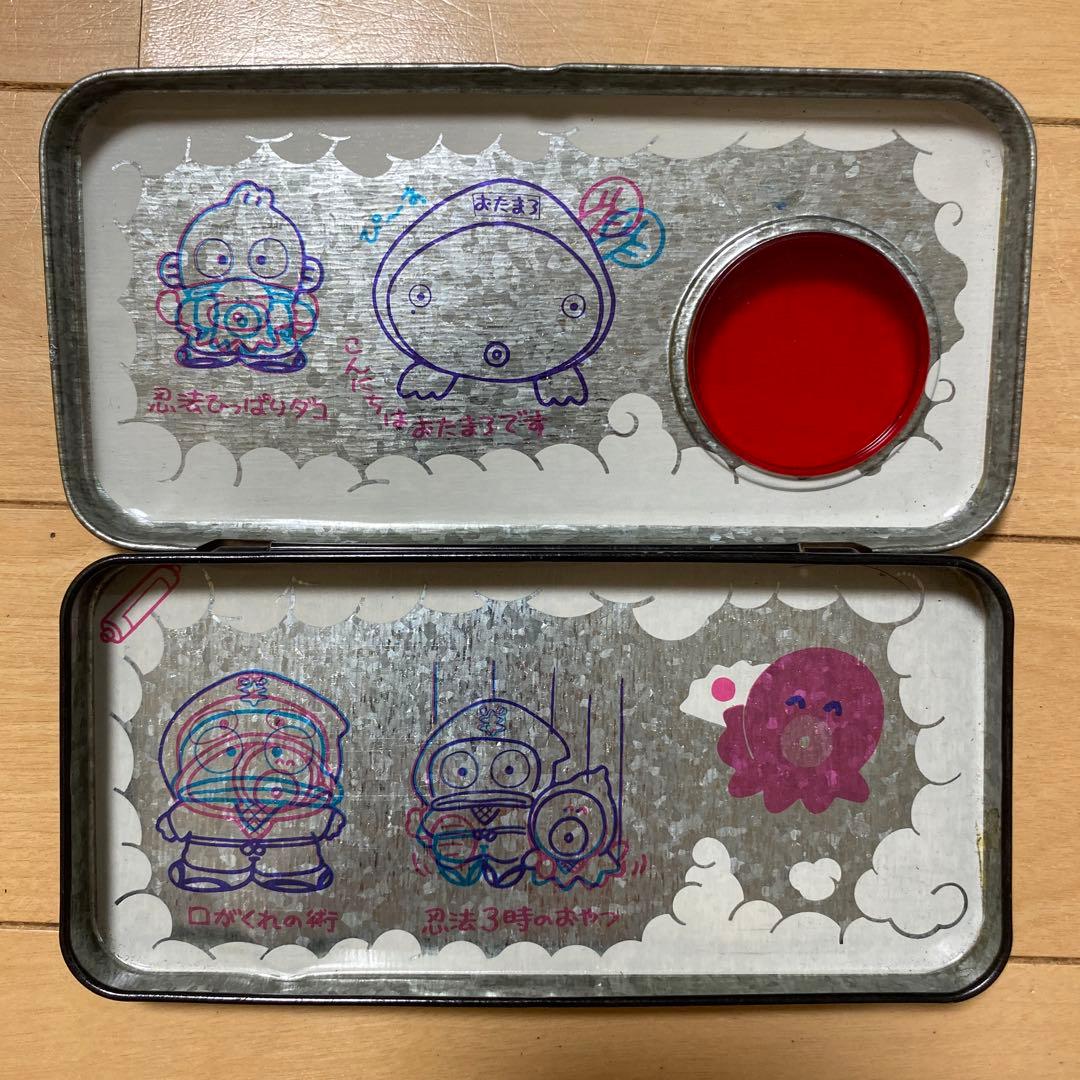 昭和 レトロ サンリオ ハンギョドン 忍者もんじゃ 筆箱 缶ペン - メルカリ